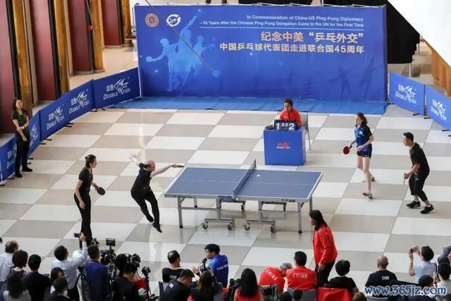 马龙刘诗雯出席中好意思乒乓社交晚宴 展现球技风采
